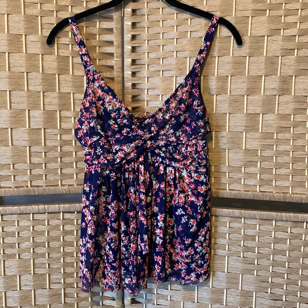 Express purple flowery tank top